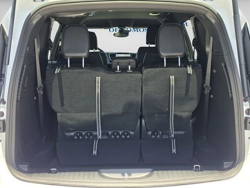 New 2026 Chrysler Pacifica Select FWD image 16