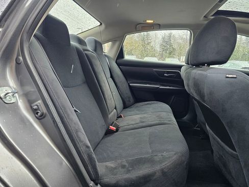 Used 2015 Nissan Altima 2.5 SV image 11