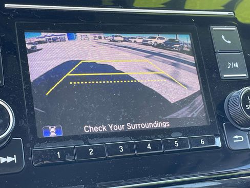 Used 2020 Honda CR-V LX image 19