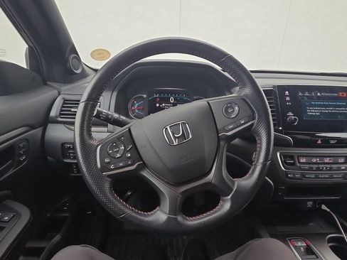 Used 2022 Honda Pilot TrailSport image 6