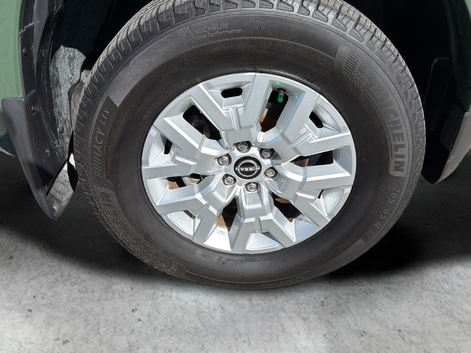 Used 2022 Nissan Frontier SV AWD/4WD image 38
