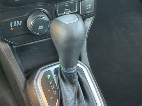 Used 2022 Jeep Renegade Latitude w/ Convenience Group image 15