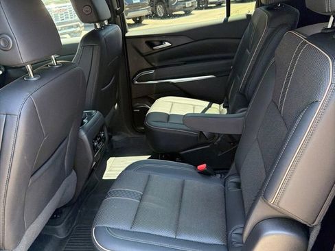 Used 2026 Chevrolet Traverse High Country w/ LPO, Floor Liner Package AWD/4WD image 14