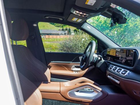 Used 2024 Mercedes-Benz GLS 450 GLS 450 image 77