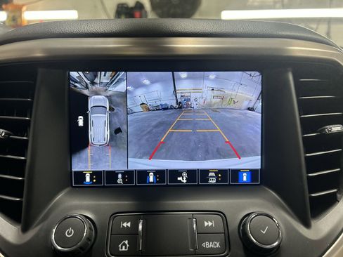 Certified 2021 GMC Acadia Denali w/ Denali Ultimate Package image 16