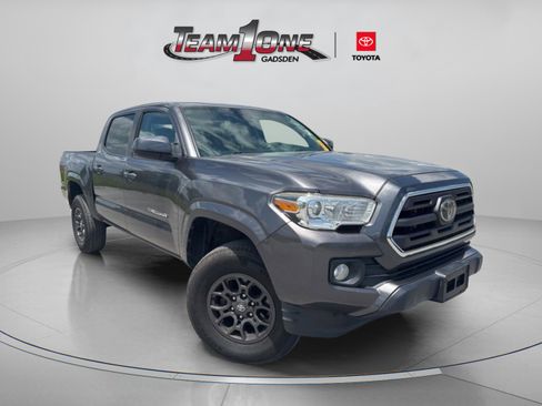 Used 2019 Toyota Tacoma SR5 RWD image 1