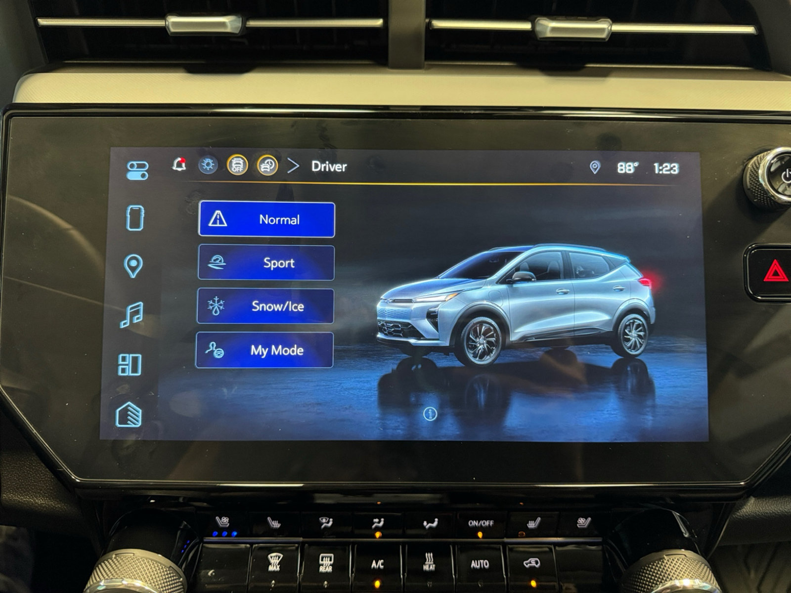Used 2027 Chevrolet Bolt RS FWD image 13
