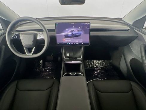 Used 2026 Tesla Model Y Long Range image 26