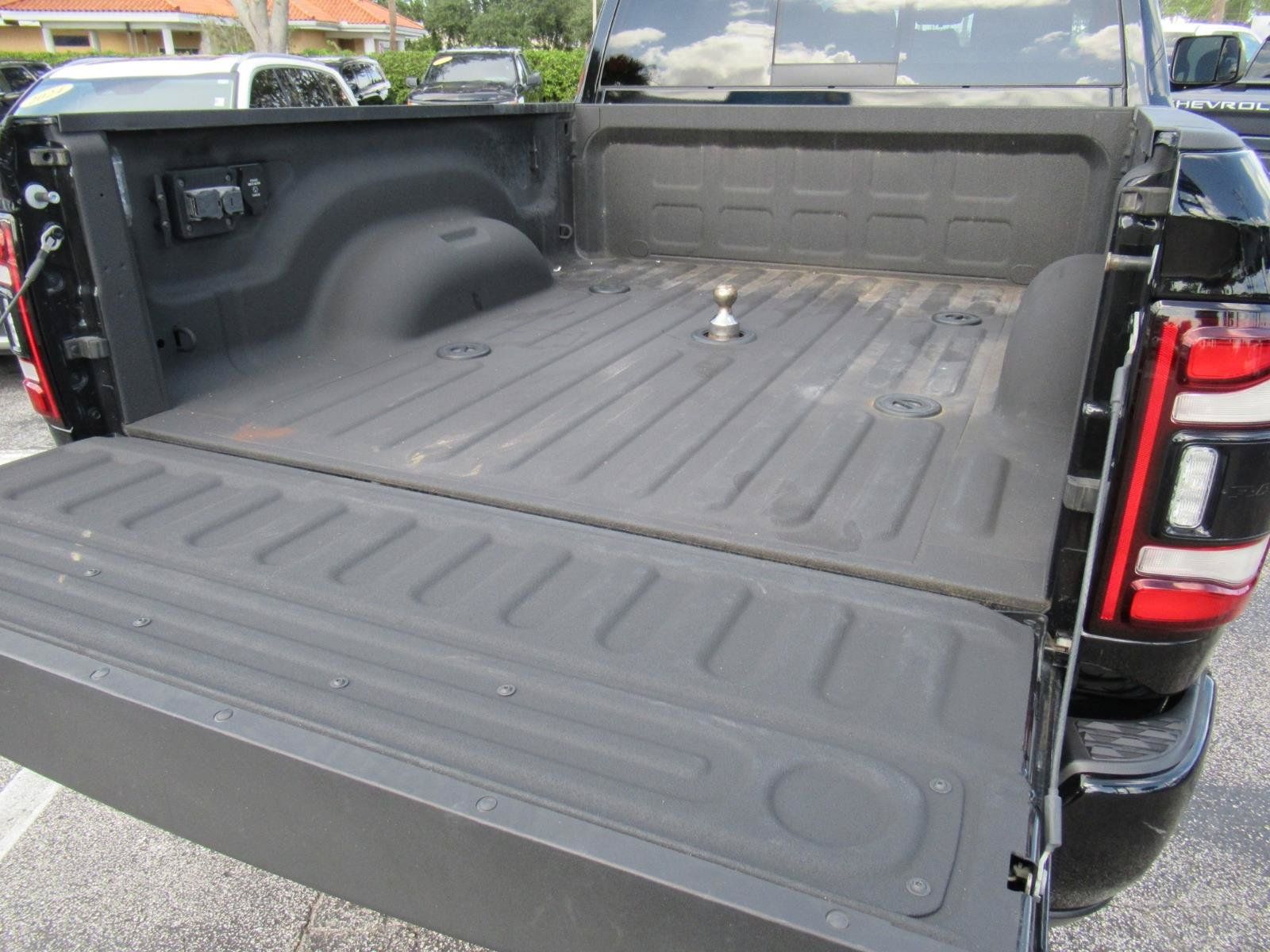 Used 2022 RAM 2500 Limited AWD/4WD image 34