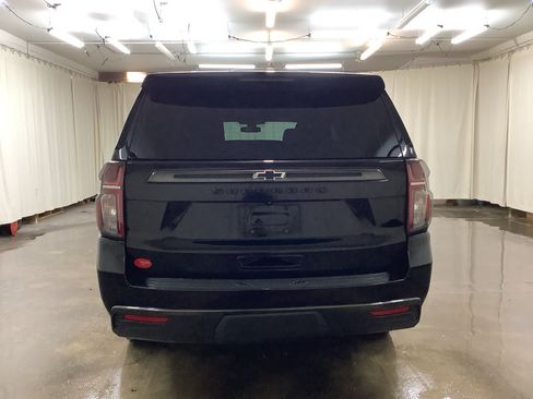 Used 2022 Chevrolet Suburban Z71 w/ Luxury Package AWD/4WD image 6