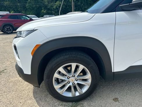 Used 2023 Chevrolet TrailBlazer LS AWD/4WD image 36