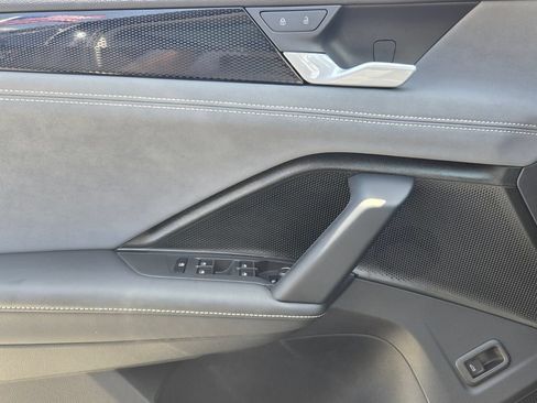 Certified 2026 Volkswagen Tiguan SE w/ Panoramic Sunroof Package FWD image 28