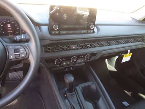 New 2025 Honda Accord LX image 15