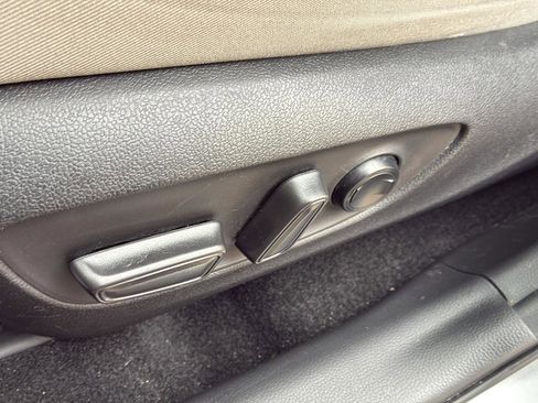 Used 2024 Toyota RAV4 XLE w/ Convenience Package image 23