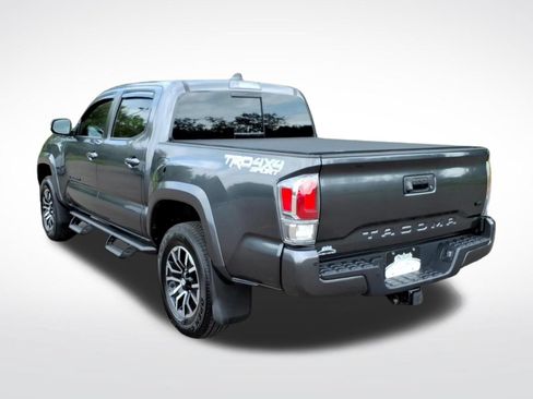 Used 2023 Toyota Tacoma TRD Sport w/ TRD Premium Sport Package AWD/4WD image 4