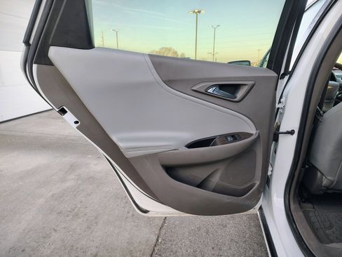 Used 2016 Chevrolet Malibu Premier w/ Driver Confidence Package image 12