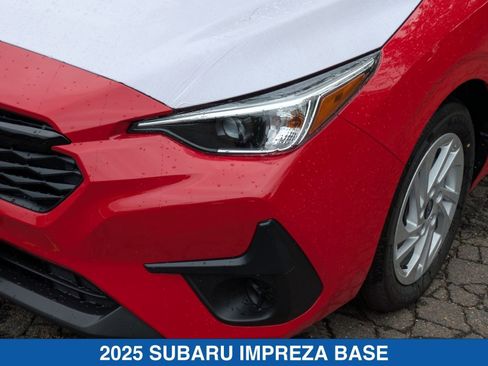 Certified 2025 Subaru Impreza 2.0i image 10