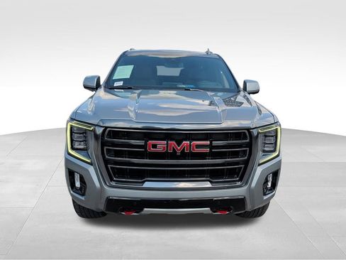 Used 2023 GMC Yukon XL AT4 w/ AT4 Premium Package AWD/4WD image 2