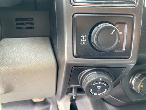 Used 2019 Ford F150 XLT w/ Equipment Group 302A Luxury image 18