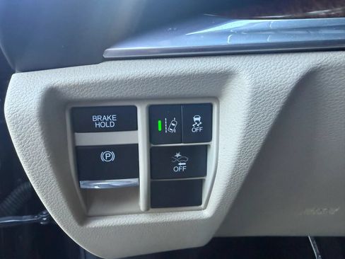 Used 2017 Acura MDX SH-AWD image 13