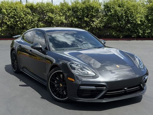 Used 2017 Porsche Panamera Turbo AWD/4WD image 3