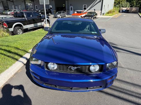Used 2005 Ford Mustang GT RWD image 9