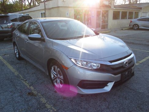 Used 2018 Honda Civic LX image 4