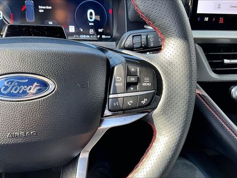 Used 2025 Ford Explorer ST-Line AWD/4WD image 18
