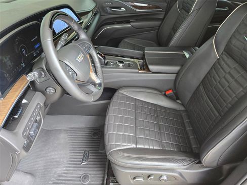 Certified 2024 Cadillac Escalade Sport Platinum w/ LPO, ONYX Package AWD/4WD image 11