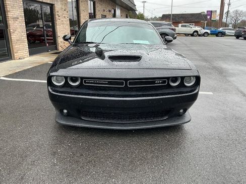 Used 2022 Dodge Challenger GT image 3