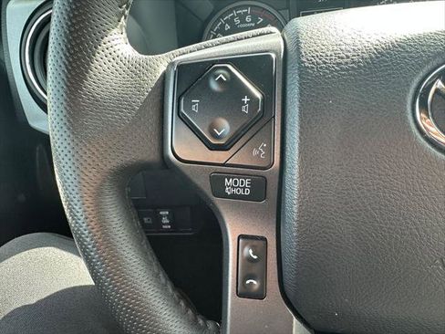 Certified 2023 Toyota Tacoma TRD Off-Road w/ Technology Package AWD/4WD image 21