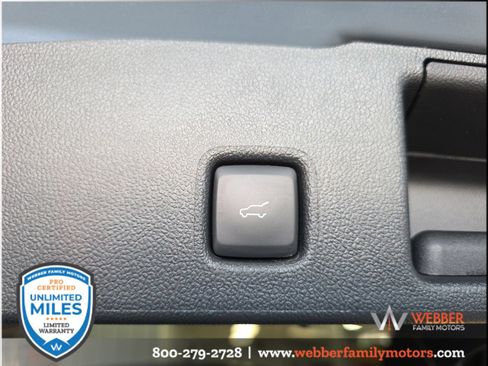 Used 2024 Ford Escape Active AWD/4WD image 8
