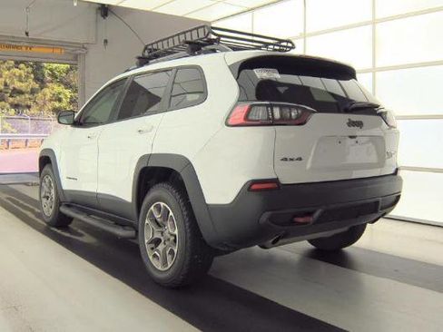 Used 2022 Jeep Cherokee Trailhawk AWD/4WD image 4