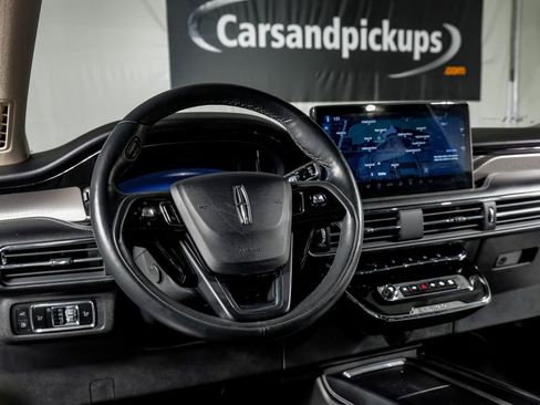 Used 2024 Lincoln Corsair Grand Touring w/ Equipment Group 301A image 15