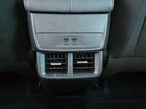 Used 2025 GMC Terrain Elevation image 17