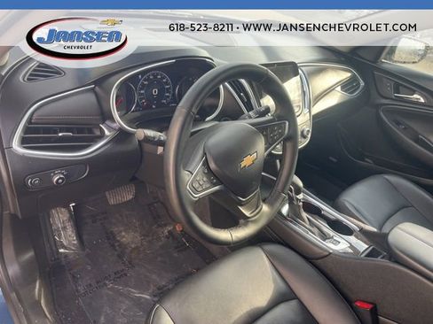 Used 2024 Chevrolet Malibu LT image 11