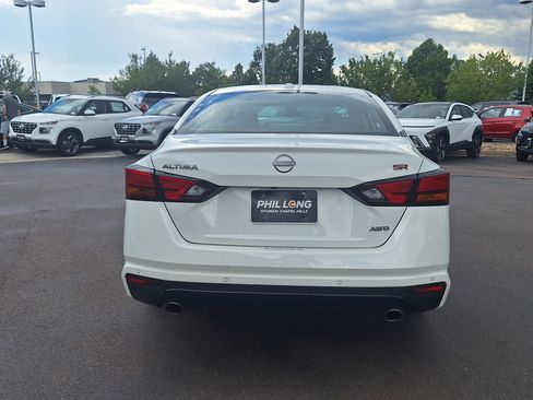 Used 2024 Nissan Altima 2.5 SR AWD/4WD image 4