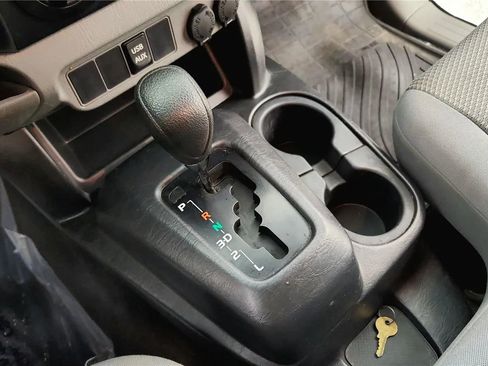 Used 2013 Toyota Tacoma 2WD Regular Cab image 18