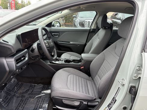 Used 2025 Kia K4 EX FWD image 11
