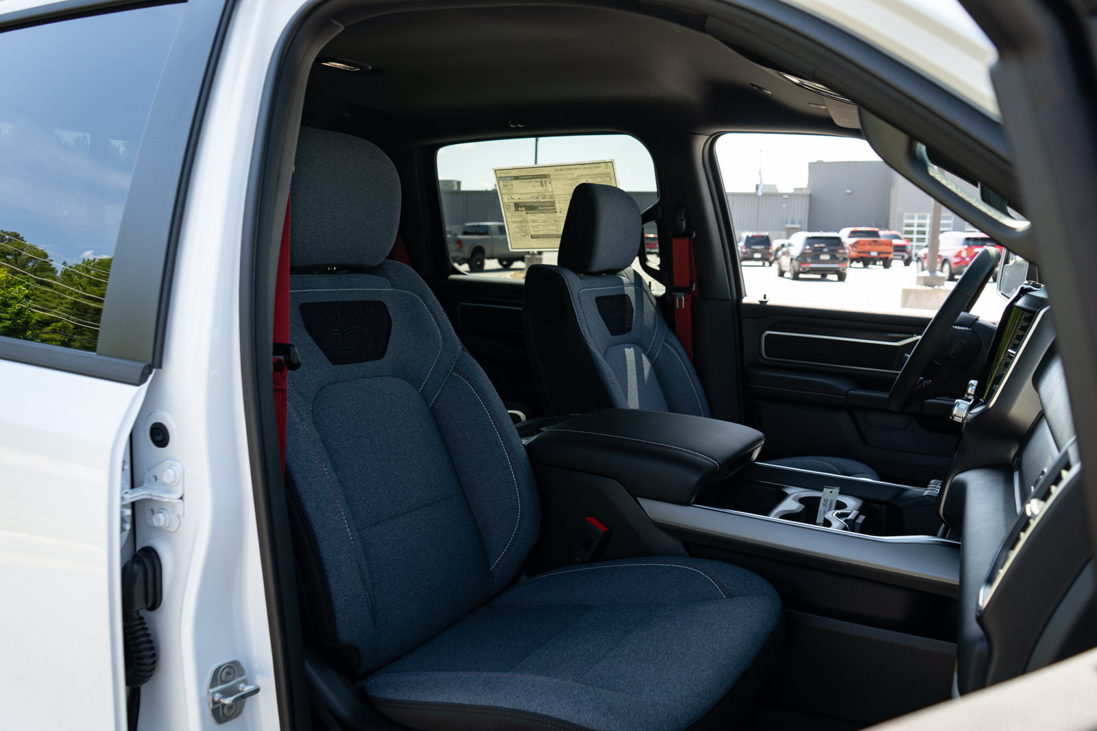 New 2026 RAM 1500 Big Horn AWD/4WD image 23