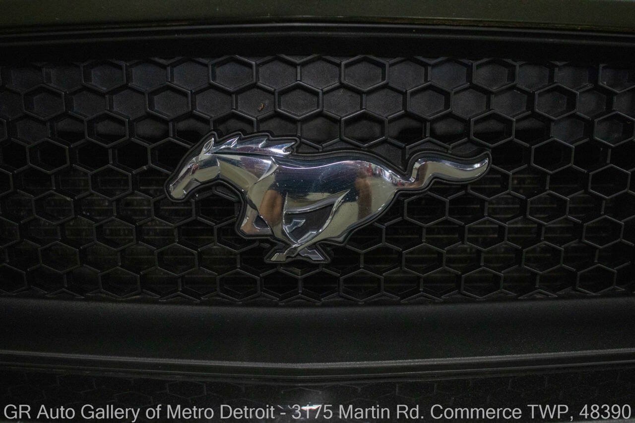 Used 2017 Ford Mustang GT Premium RWD image 37