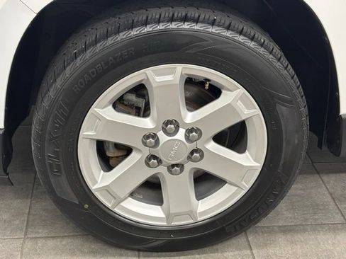 Used 2016 GMC Acadia SLE FWD image 6