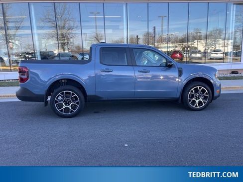 Certified 2025 Ford Maverick Lariat w/ 4K Tow Package image 9