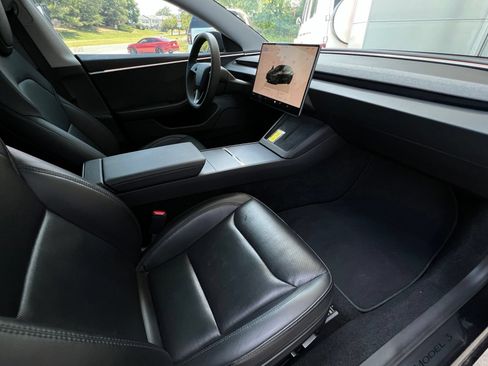 Used 2024 Tesla Model 3 Long Range AWD/4WD image 31