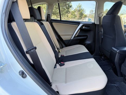 Used 2016 Toyota RAV4 XLE image 38