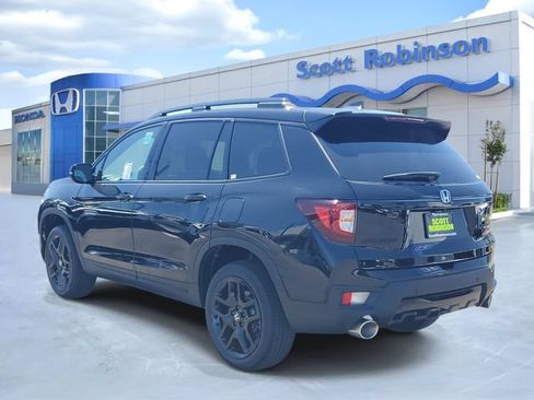 Certified 2024 Honda Passport Black Edition image 3