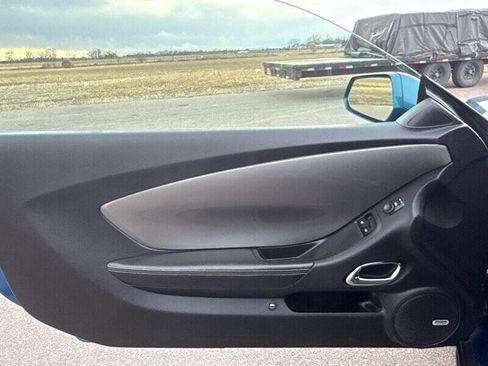 Used 2010 Chevrolet Camaro LT w/ LPO, Ground Effects Package image 17