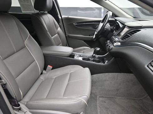 Used 2016 Chevrolet Impala LTZ FWD image 7