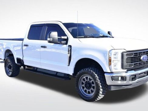 Used 2024 Ford F250 XL w/ XL Off-Road Package image 6