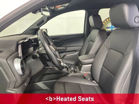 Used 2025 Chevrolet Colorado LT w/ LT Convenience Package AWD/4WD image 9